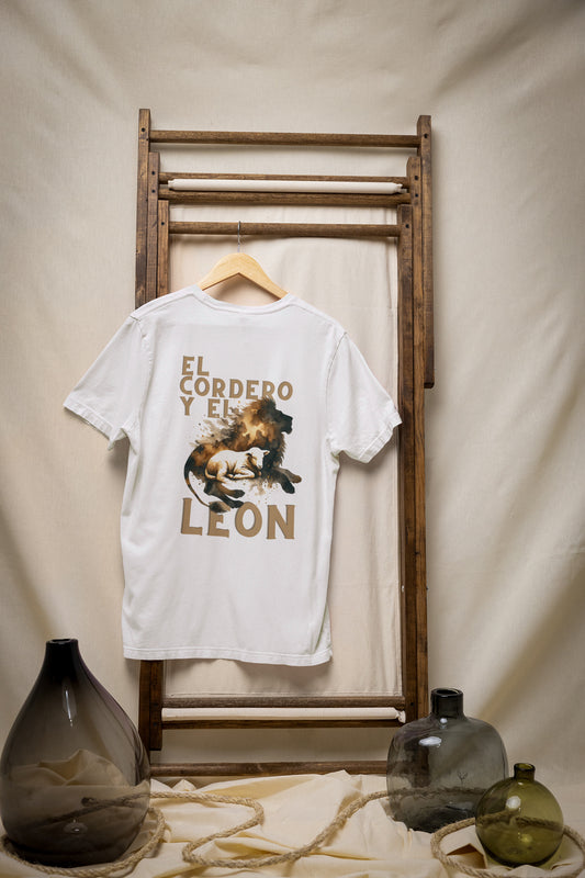 El Cordero y El Leon T-Shirt